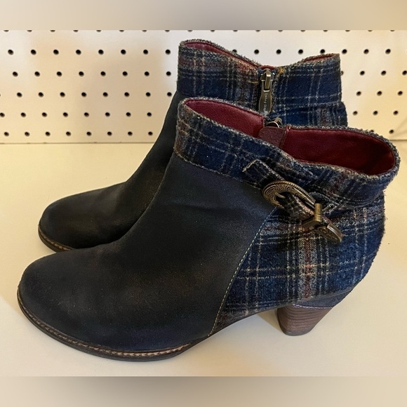 L'artiste Spring Step Scottala Navy Leather Zip Plaid Ankle Boots 42 - Picture 5 of 17